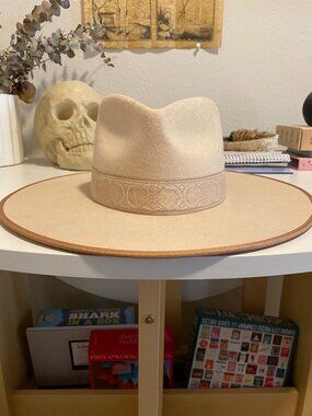 Ivory Rancher Lack of Colors Hat